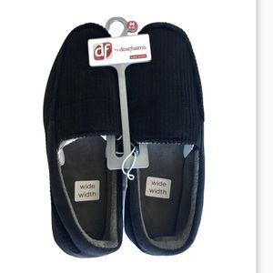 NWT Men’s Dear-Forms Wide With Slip-Ons Size 9-10